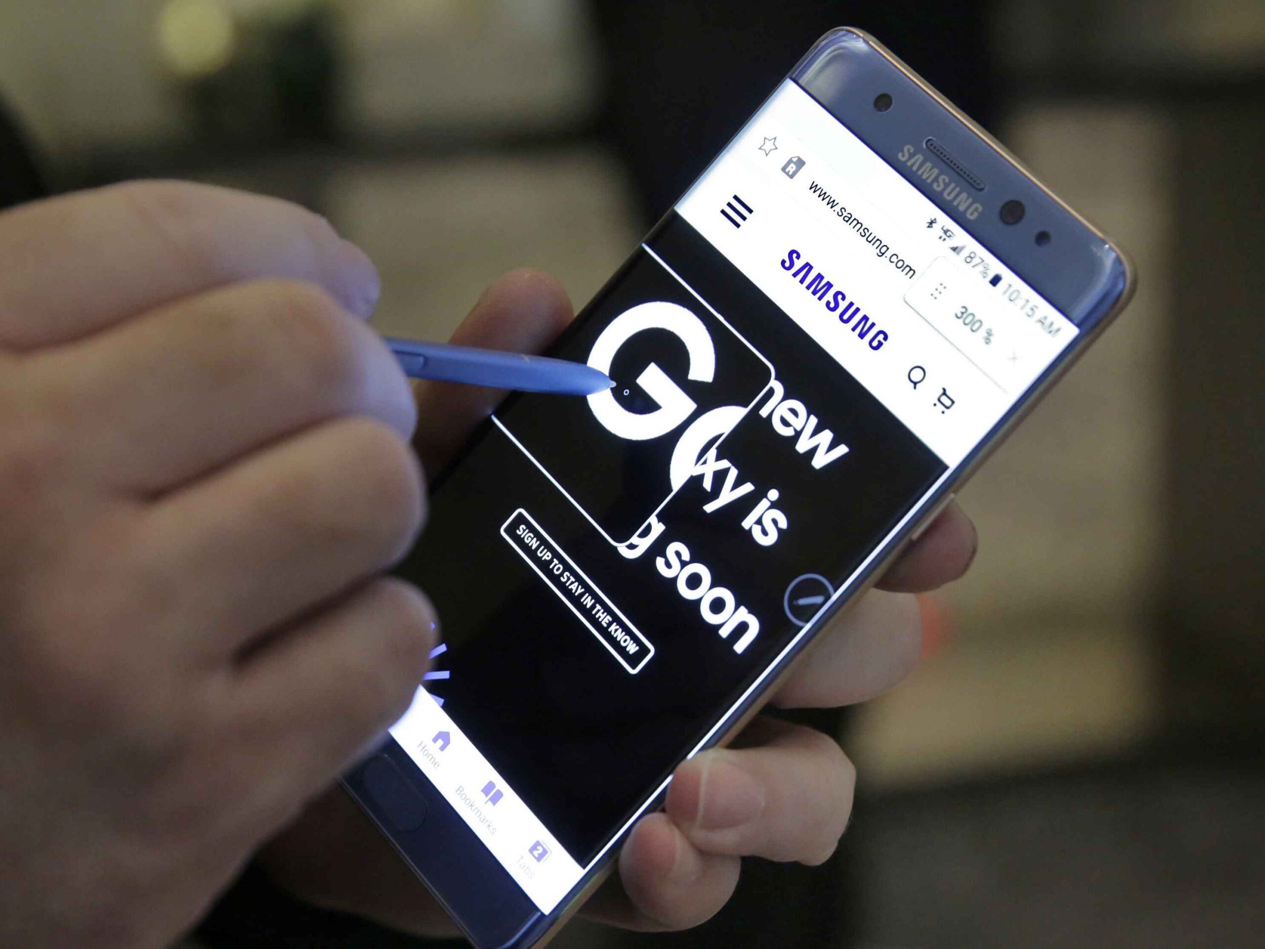 As 2024 phone launches begin, Samsung emphasizes AI.