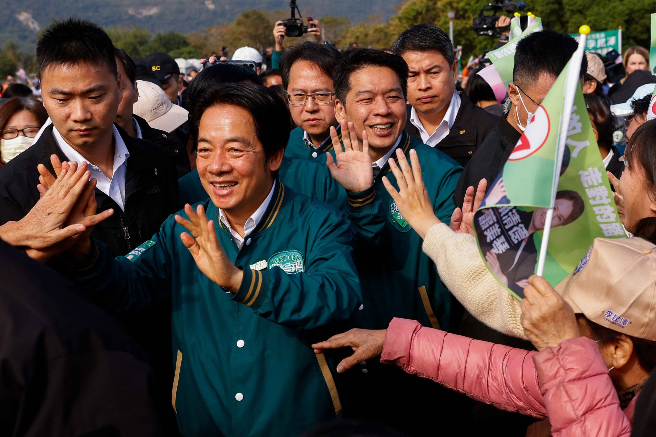 Chinese Nationalists Call for Taiwan Reintegration War After Presidential Election